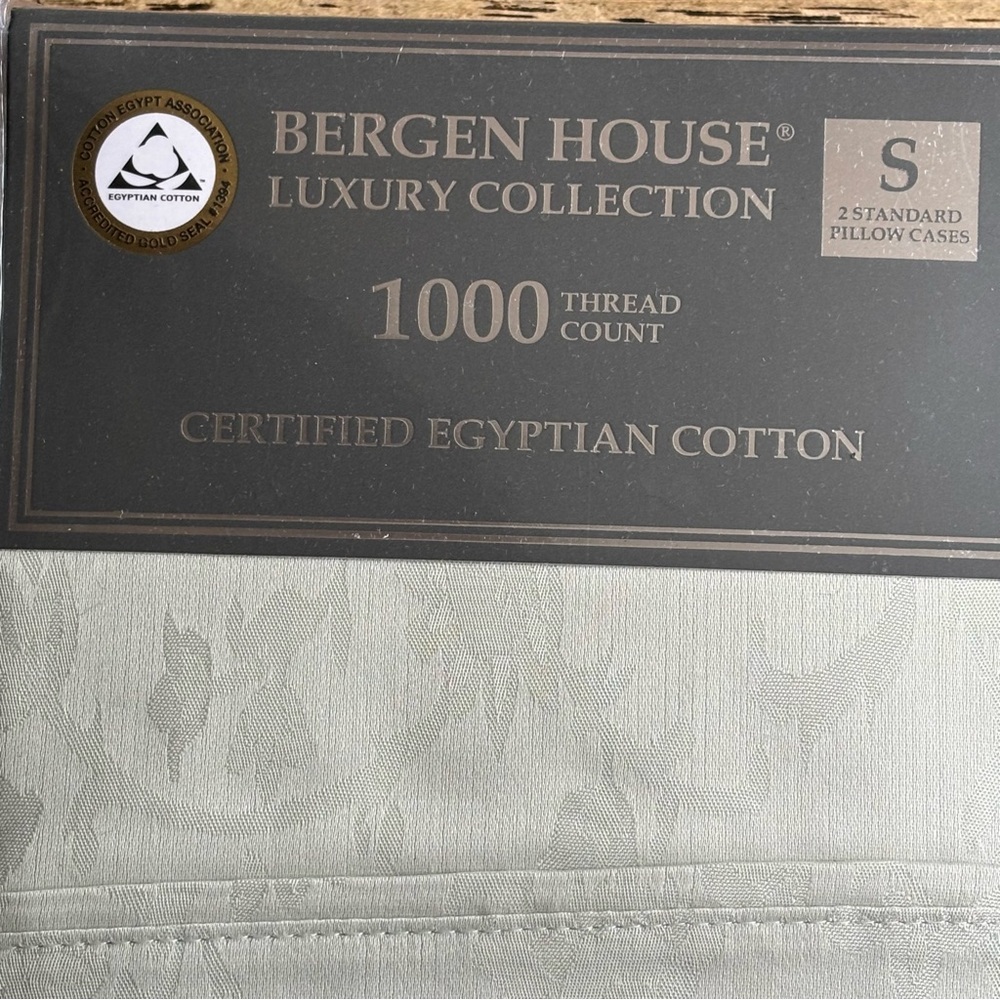 Bergen House Luxury 1000 Thread Count Egyptian Cotton Pillowcases Sage Set of 2 - Picture 2 of 4